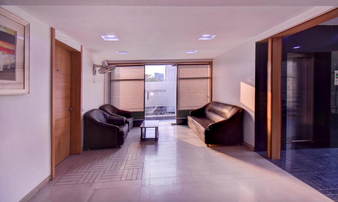 Treebo Admiral Suites New Usmanpura Aurangābād Esterno foto