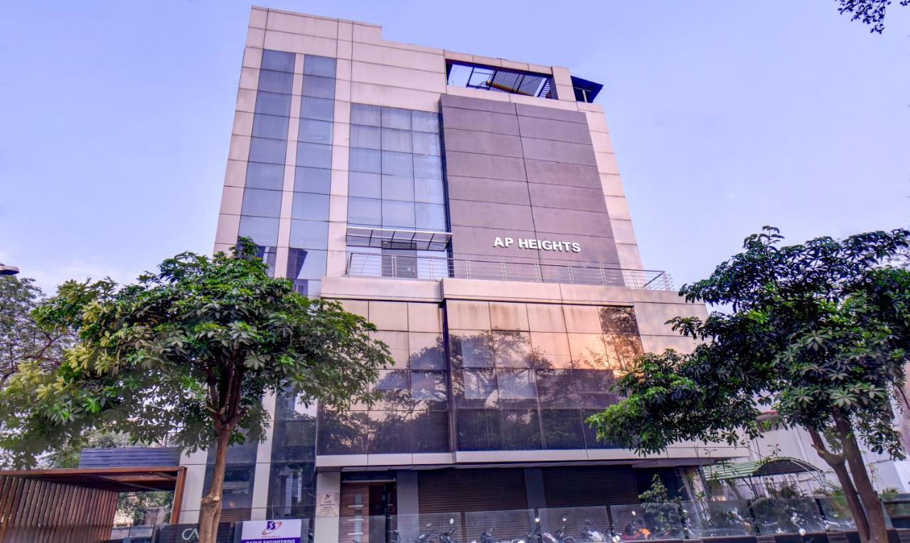 Treebo Admiral Suites New Usmanpura Aurangābād Esterno foto