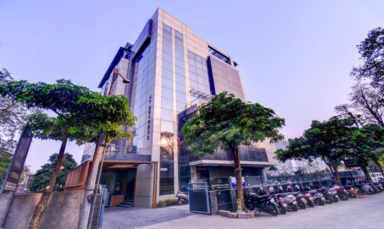Treebo Admiral Suites New Usmanpura Aurangābād Esterno foto