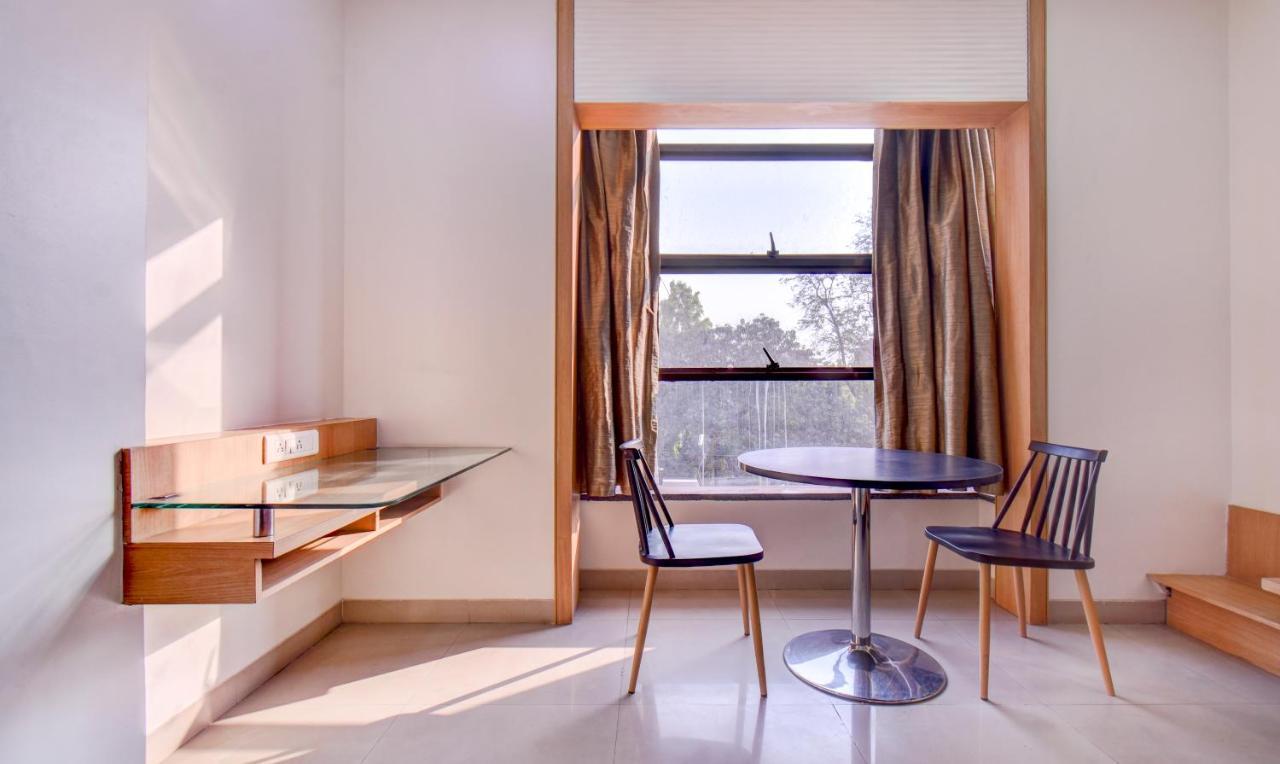 Treebo Admiral Suites New Usmanpura Aurangābād Esterno foto