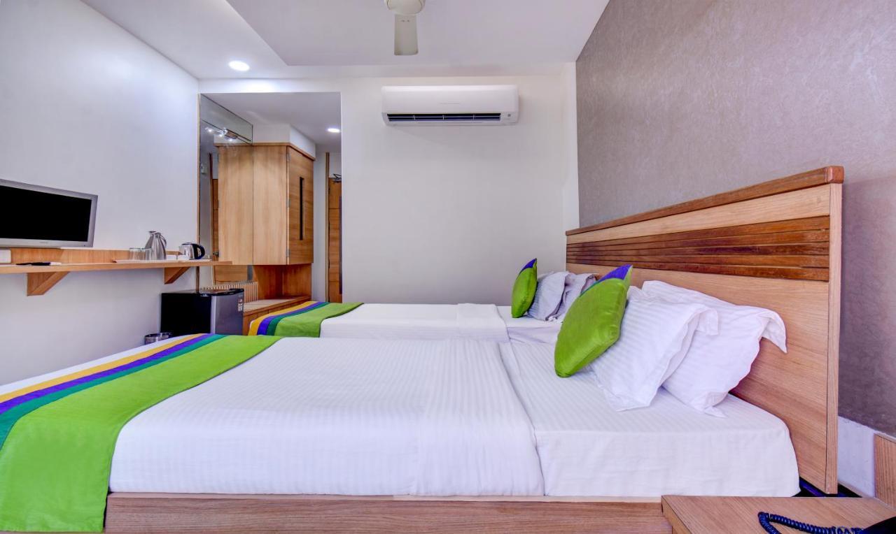 Treebo Admiral Suites New Usmanpura Aurangābād Esterno foto