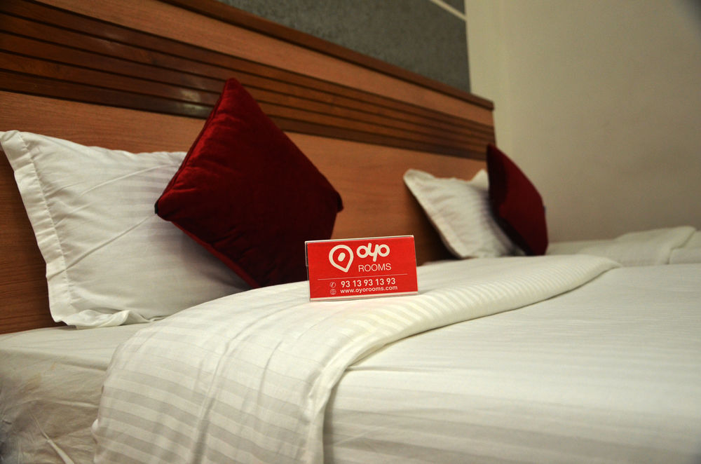 Treebo Admiral Suites New Usmanpura Aurangābād Esterno foto