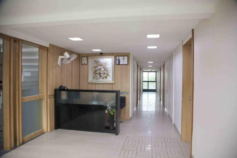 Treebo Admiral Suites New Usmanpura Aurangābād Esterno foto